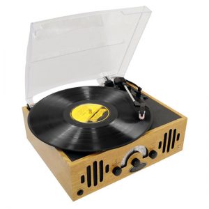 Retro Belt-Drive Turntable With Three Speeds and AM/FM Radio (PVNTTR22)
